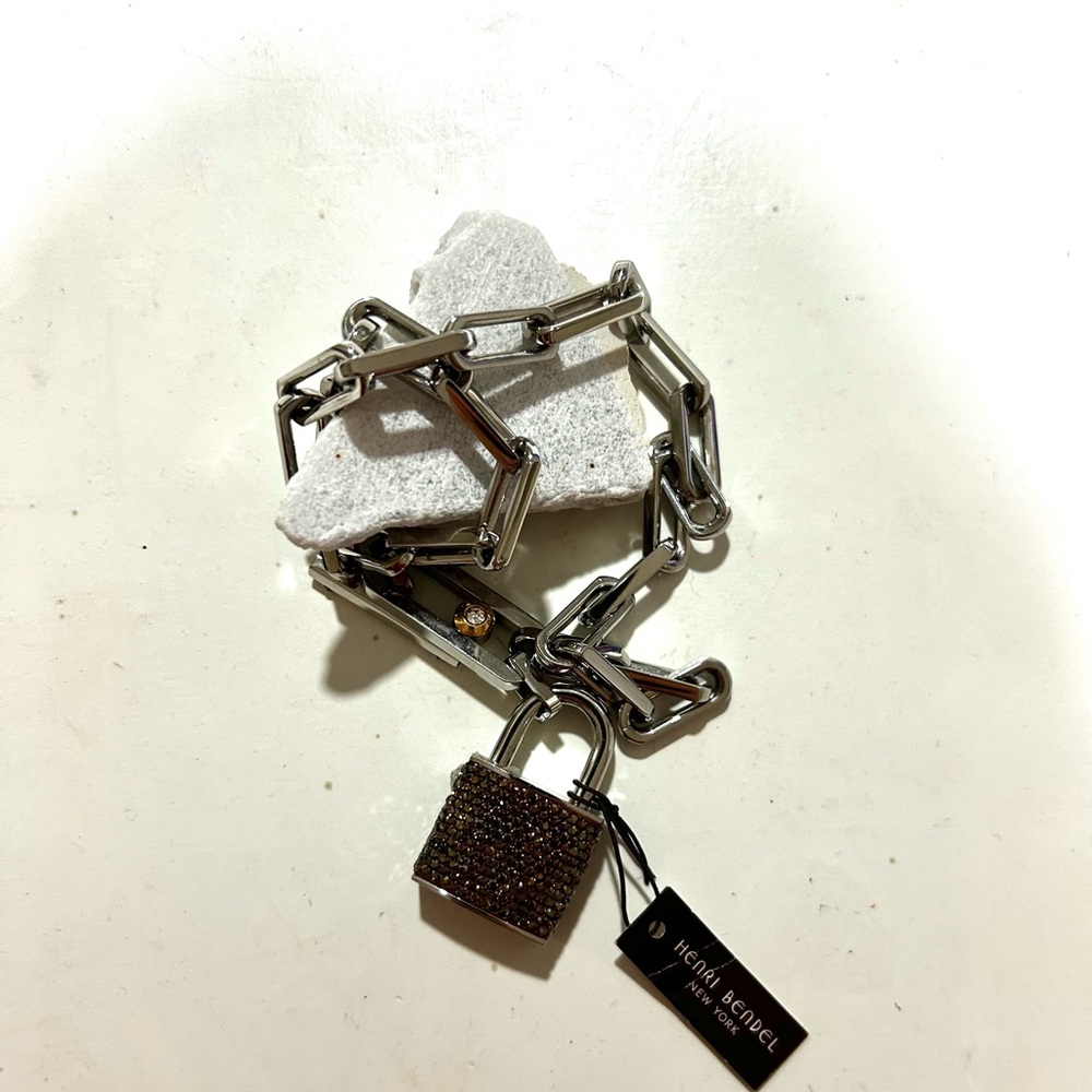 Silver lock necklacee